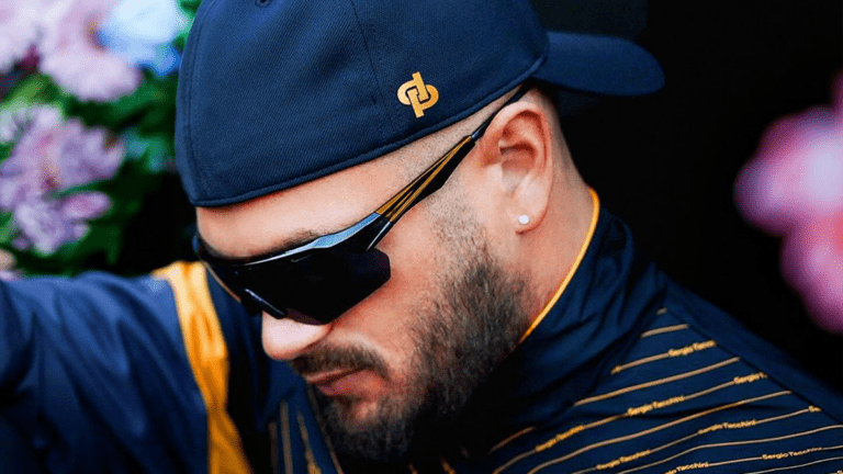 Jul announces the release date and tracklist of his new album!