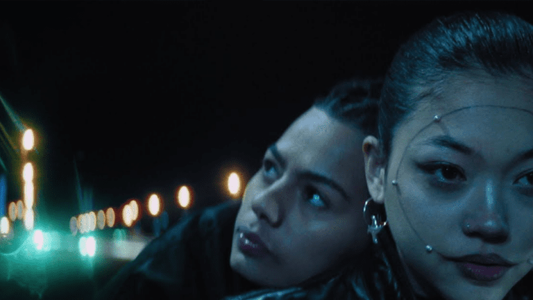 Lala &ce at the cinema with “No More Time”!