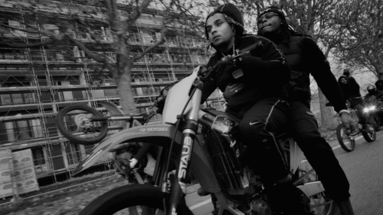 Zola and Koba LaD for “Aller sans retour”!