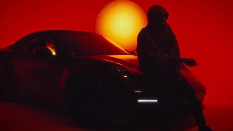 DA Uzi plunges us into “another world”!