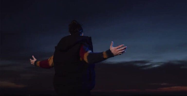 Sigma: An Introspective Journey with “Qui j’étais”