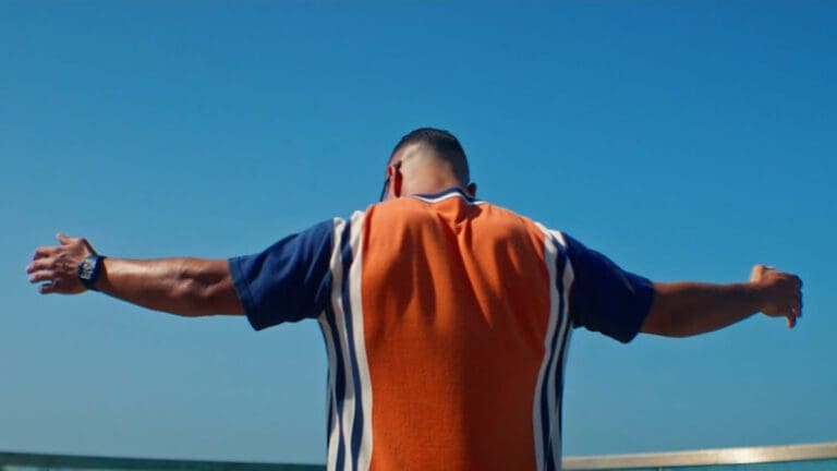 Maes unveils the visuals for “Sans Boussole”!