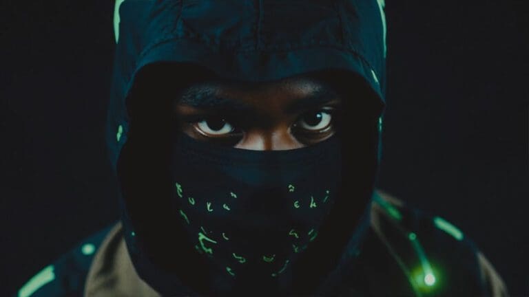 Kerchak unveils the double single “Fake” and “Cam”!