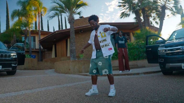 Leto unveils his “Sentiments billets de 100”!