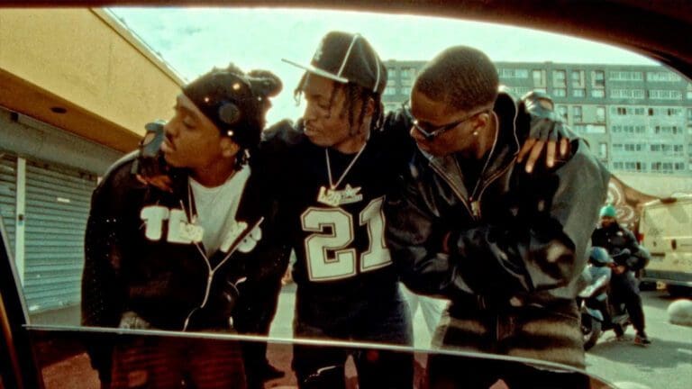 L2B returns to its roots with a pure rap comeback: “Tout pour l’équipe”!