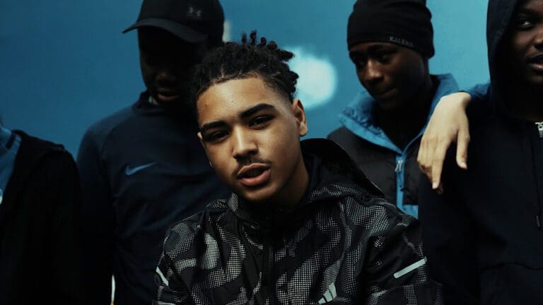 Zé makes a bold entrance at Morning Glory with a razor-sharp freestyle!