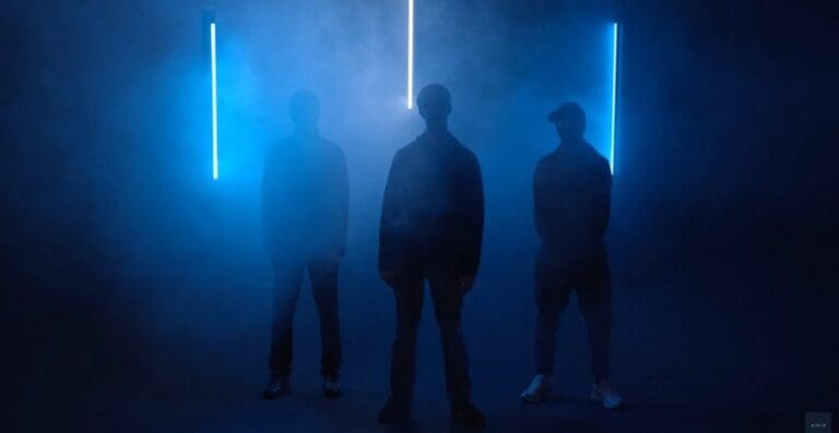 Astréos – “Astréos”: when music becomes an escape