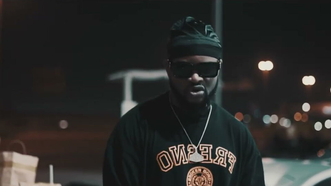 Dosseh Confronts You with His “Missed Calls” Dosseh Confronts You with His “Missed Calls”